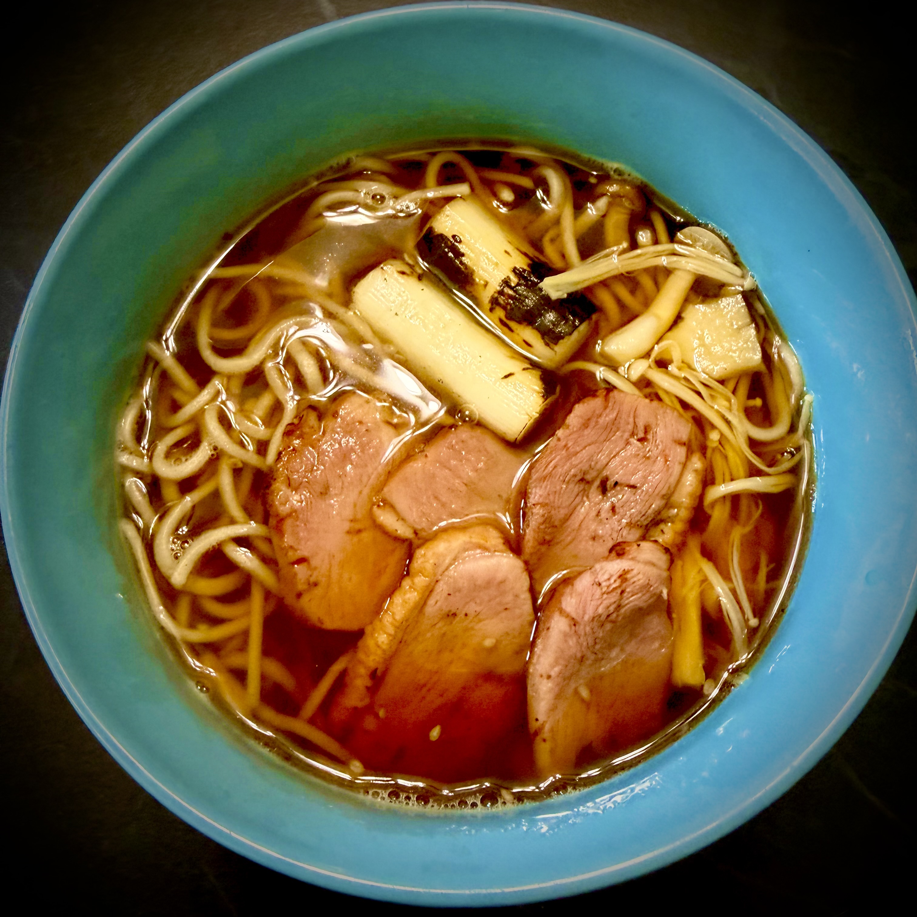 出汁が決めての鴨葱そば