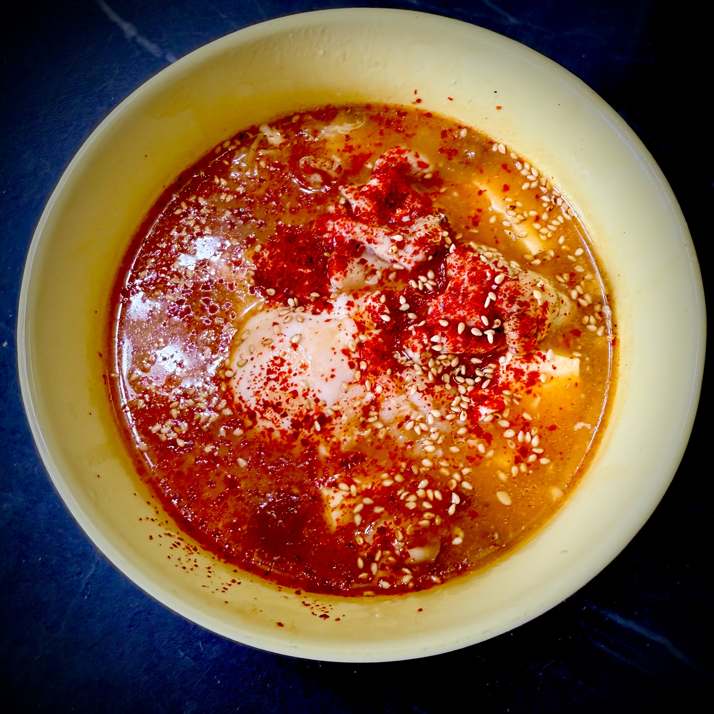 焼き鳥と豆腐の旨辛チゲクッパ