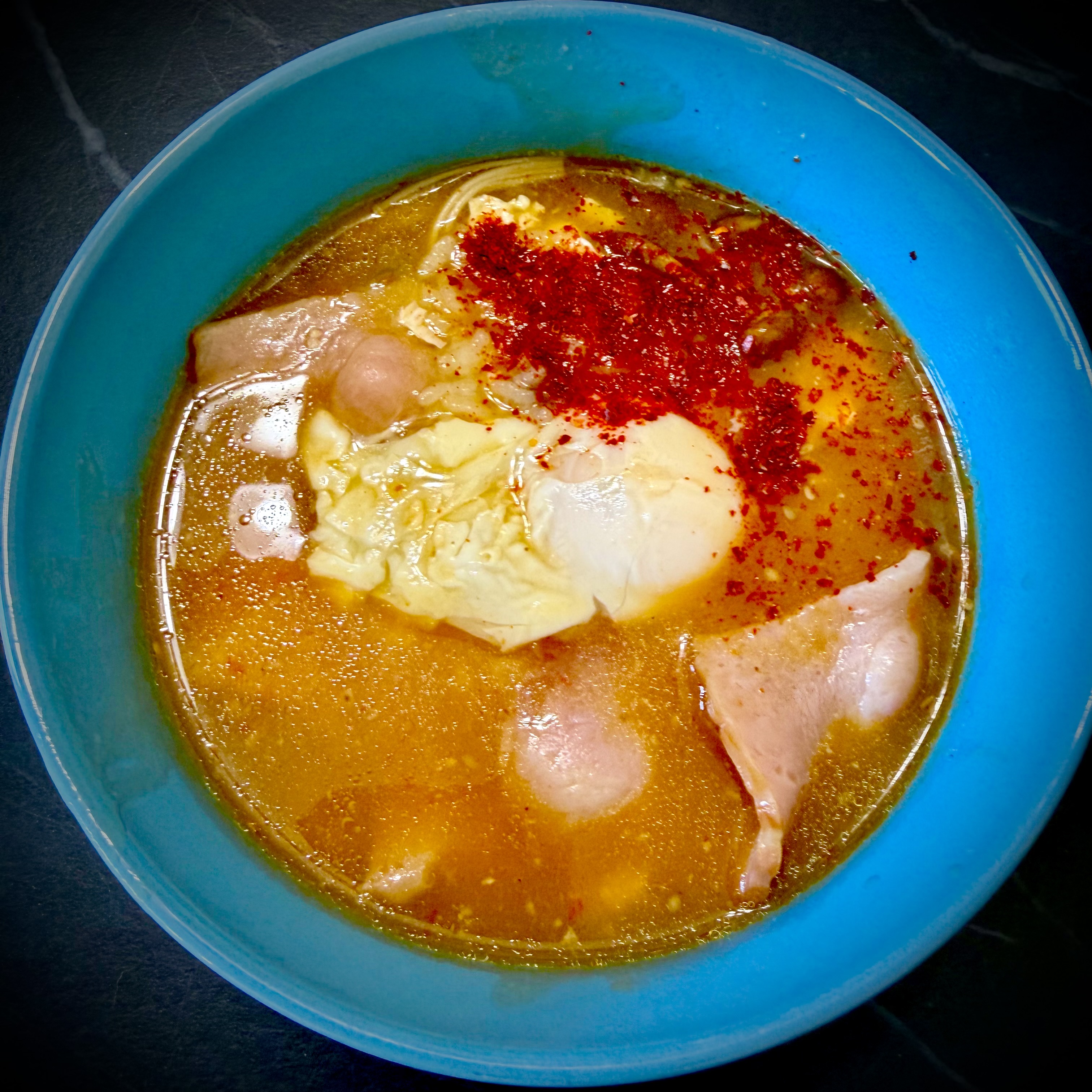 ベーコンエッグ味噌煮込み雑炊